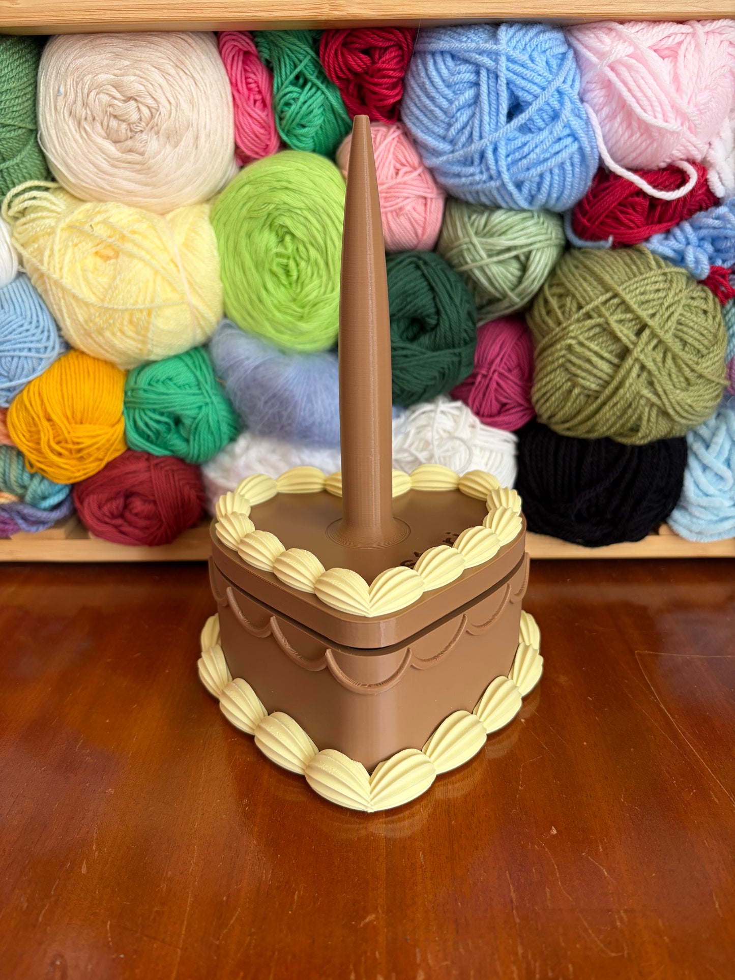 Brown & Yellow Heart Cake Yarn Spinner